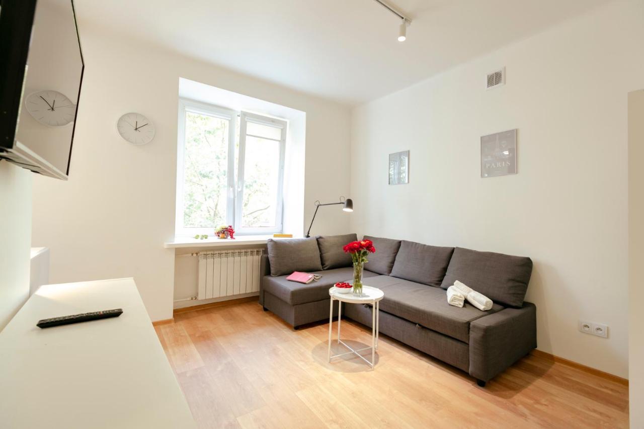 Jana Pawla II 36: Fully Equipped Studio with Free Underground Parking Warsaw Exterior photo
